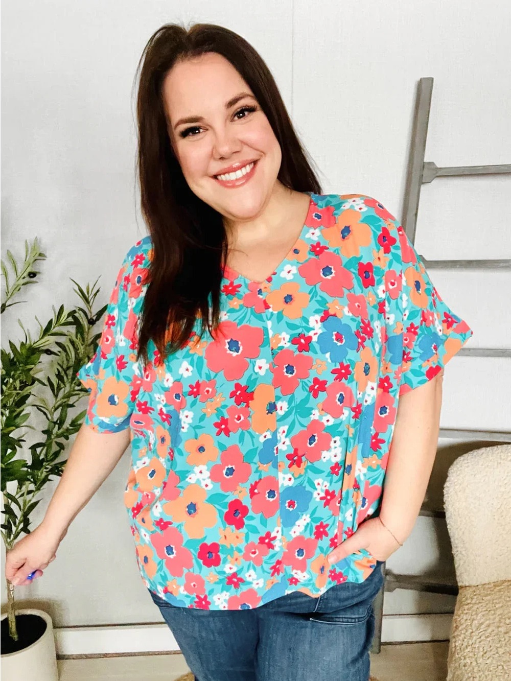 Floral V-Neck Short Sleeve Floral Boutique Top in Teal and Coral